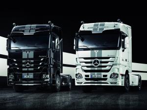 Mercedes-Benz Actros 1846 Black-White Liner Edition '2010